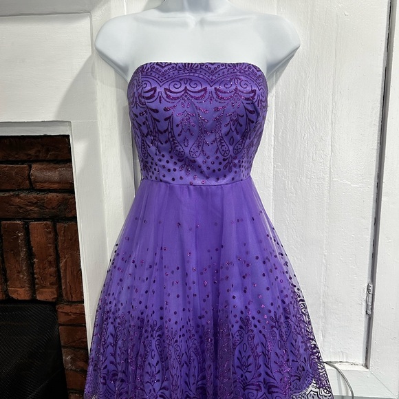 NWT Alyce Paris, sz 2 - Picture 1 of 10